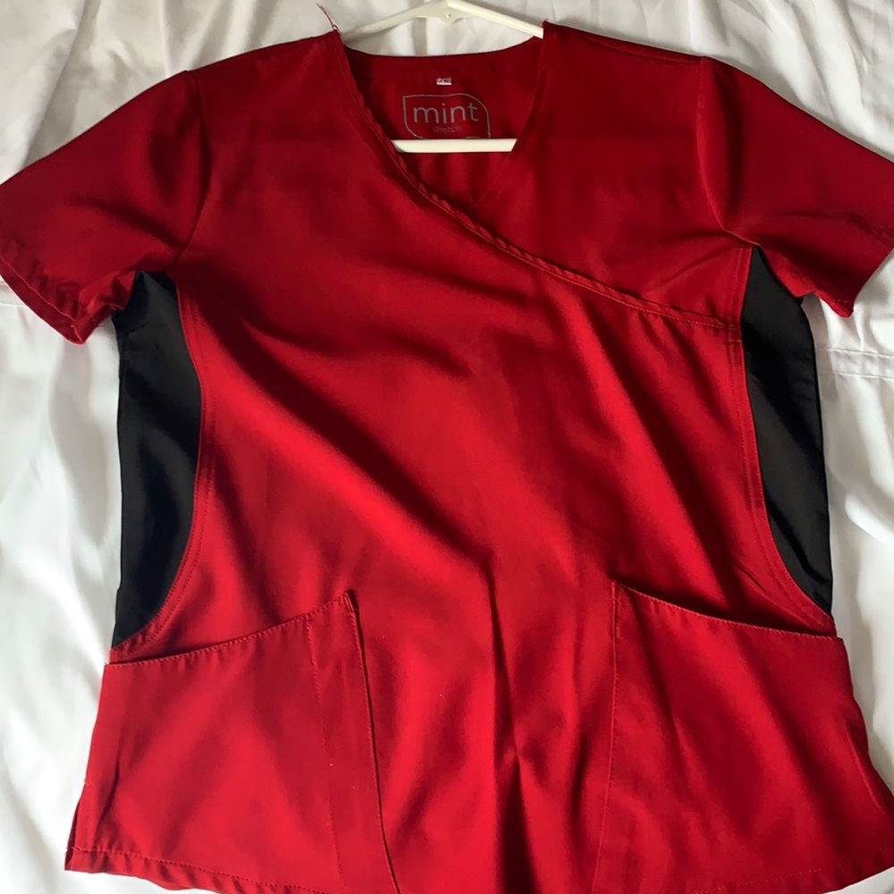 Scrub top
